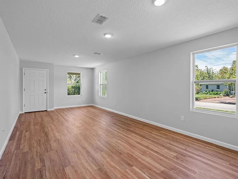 790 S Rodriquez St — Photo 6