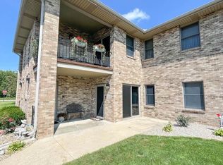1382 Allman Dr, Crown Pt, IN 46307