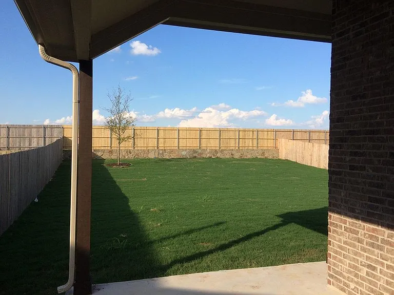 5820 Fremont Dr — Photo 9