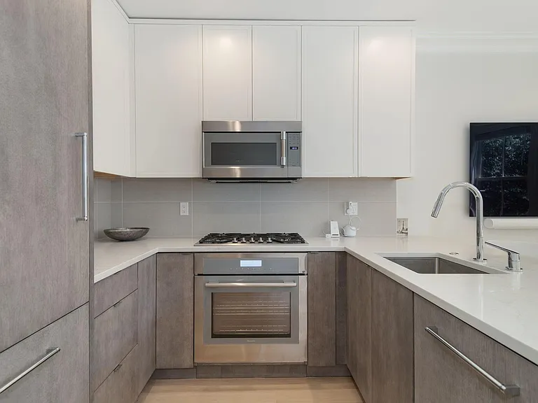 53 Rutland Sq — Photo 7