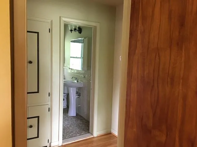 1109 Clague St — Photo 8