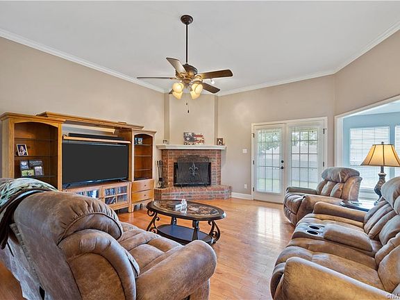 4th image of 7522 Mary Anne Cir