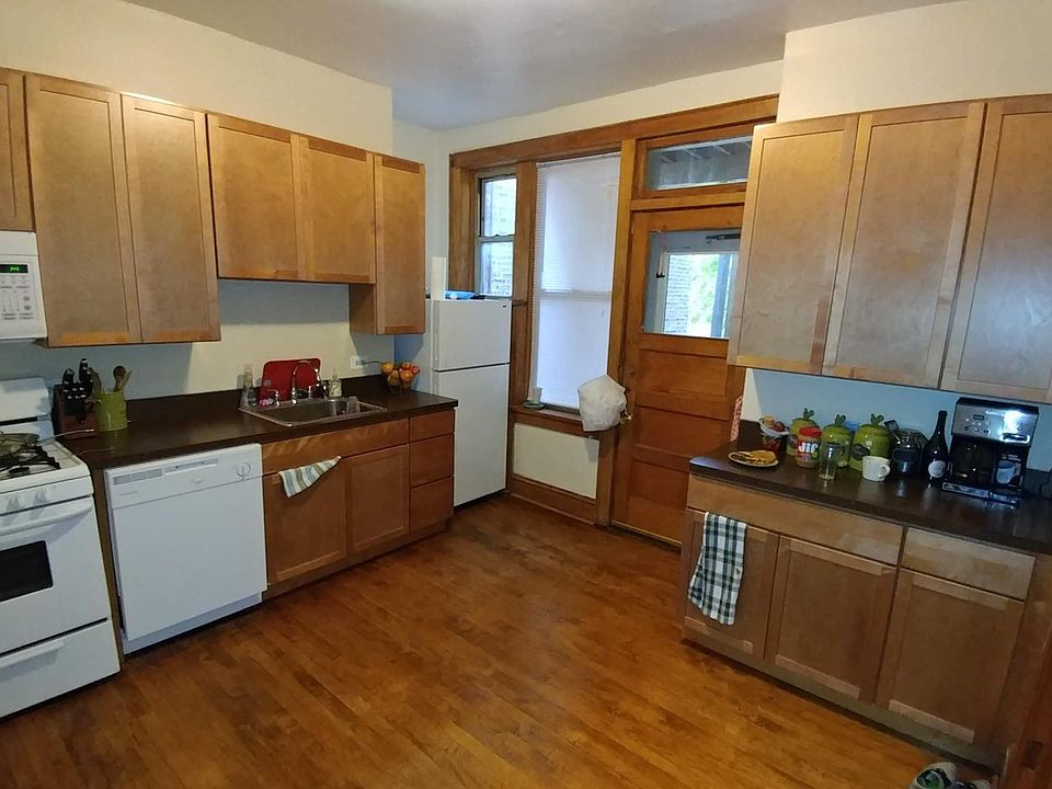 1st image of 1501 W Fargo Ave Floor 1
