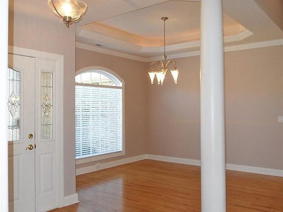 2nd image of 312 Island Cove Ct