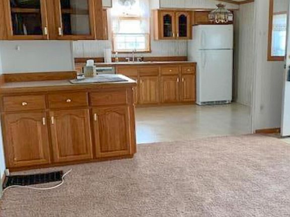 4th image of 451 Cozy Way