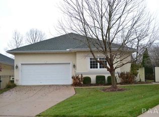 5712 W Deer Park Dr, Peoria, IL