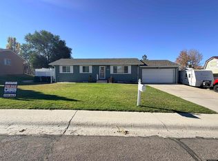 1805 Wyoming Dr, Green River, WY 82935