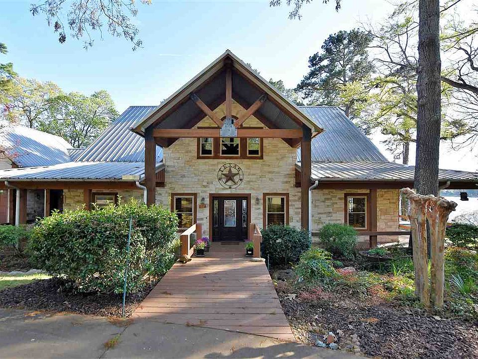 1st image of 3021 E Lake Dr