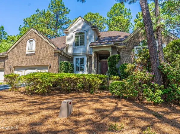 11 Squires Lane, Pinehurst, NC 28374