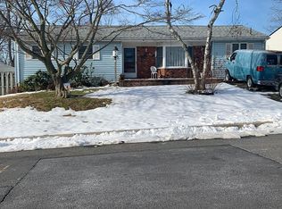 147 Princeton Rd, Parlin, NJ 08859