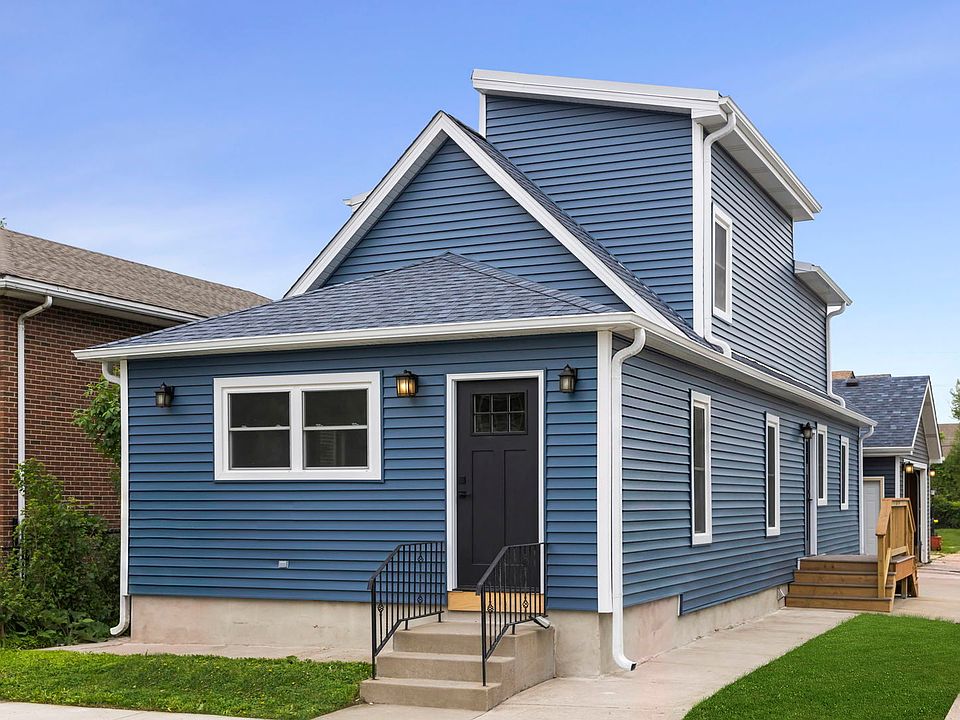 1st image of 7600 W 60th St