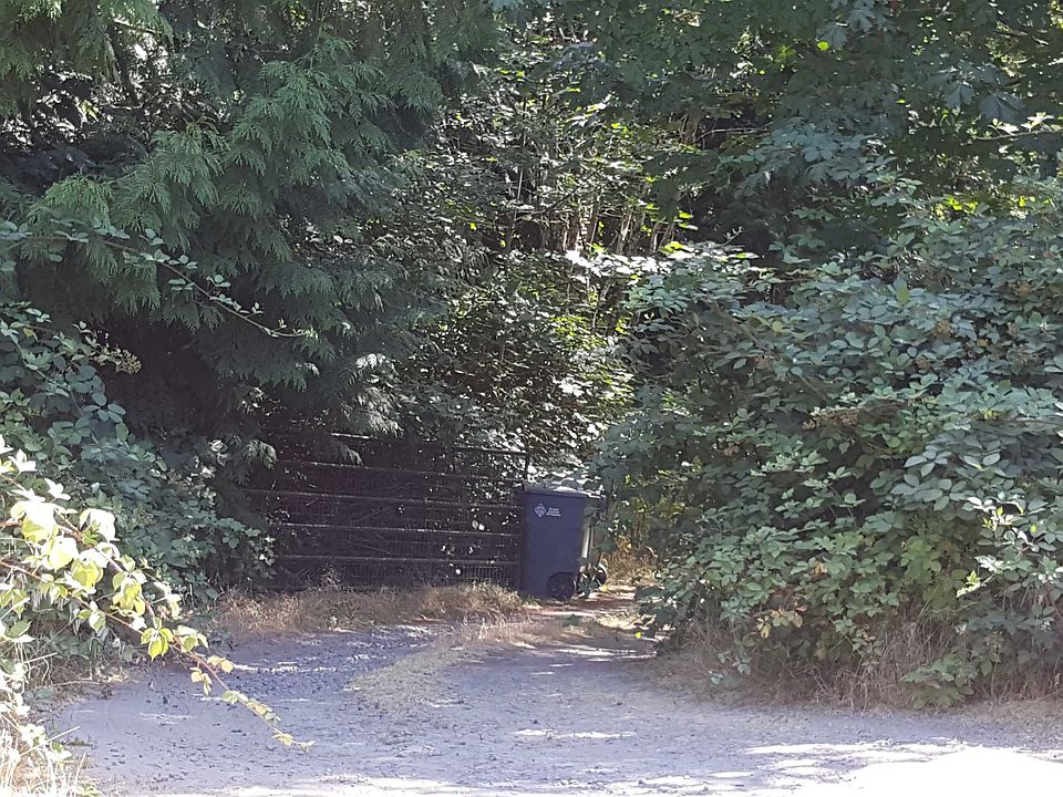 2nd image of 19309 20th St N