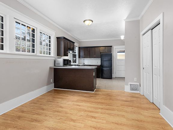 3rd image of 538 Logan St SE #540
