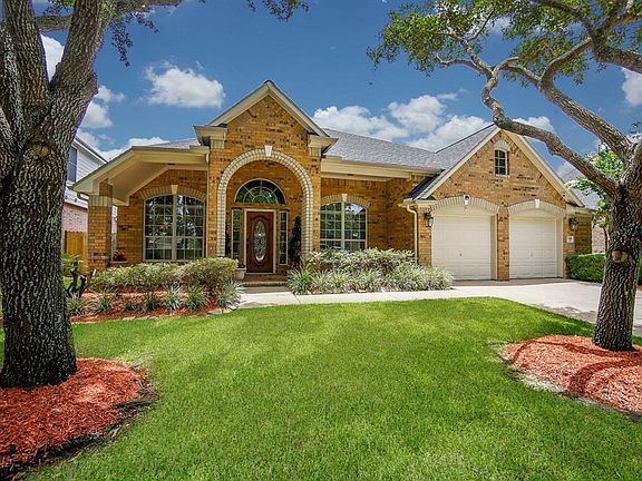 4th image of 346 Silver Creek Cir