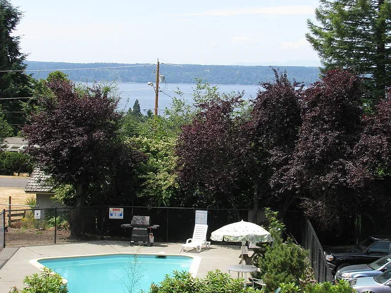 Normandy Duke Apartments — Photo 10