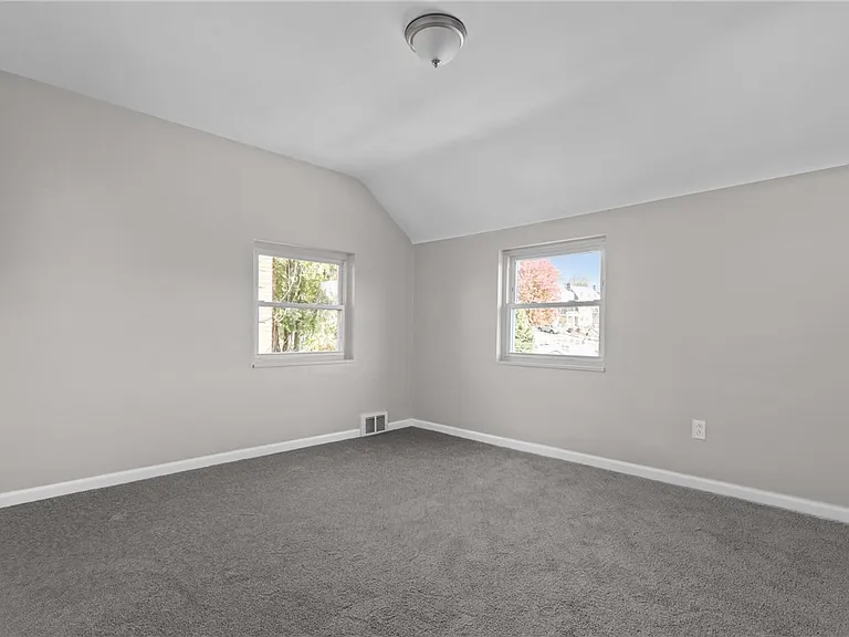 2982 Kestner Ave — Photo 16