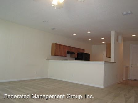 3rd image of 3690 Creswick Cir