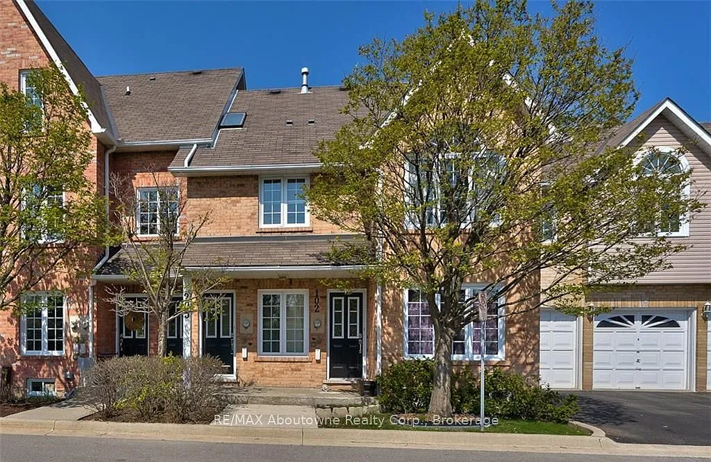 2 bed, $2,900 — Photo 2