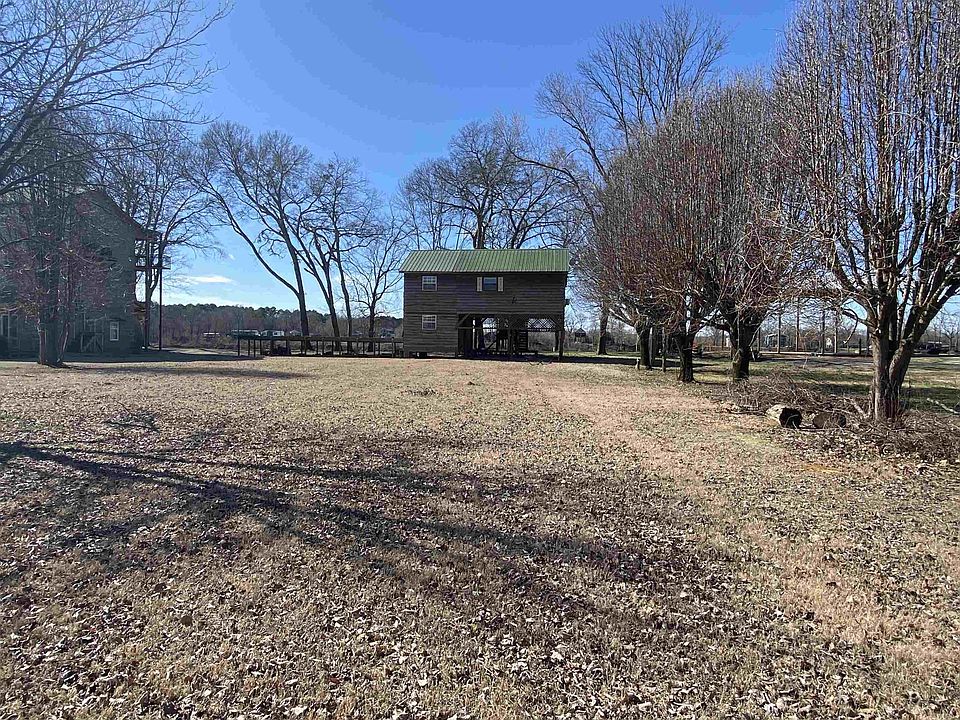 1st image of 985 Arnold Ln