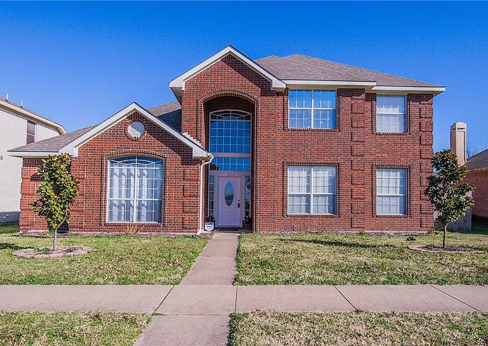 1st image of 217 Waterford Oaks Dr