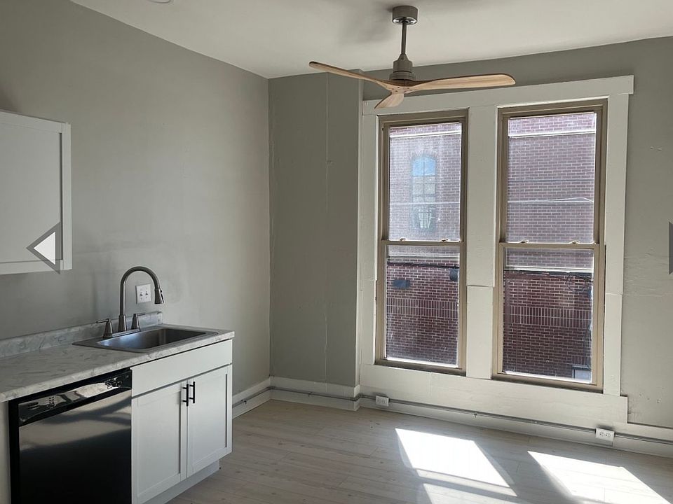 1st image of 114 E Franklin St APT 4