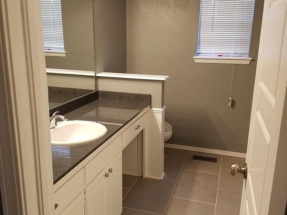 5th image of 636 Emerwood Ct
