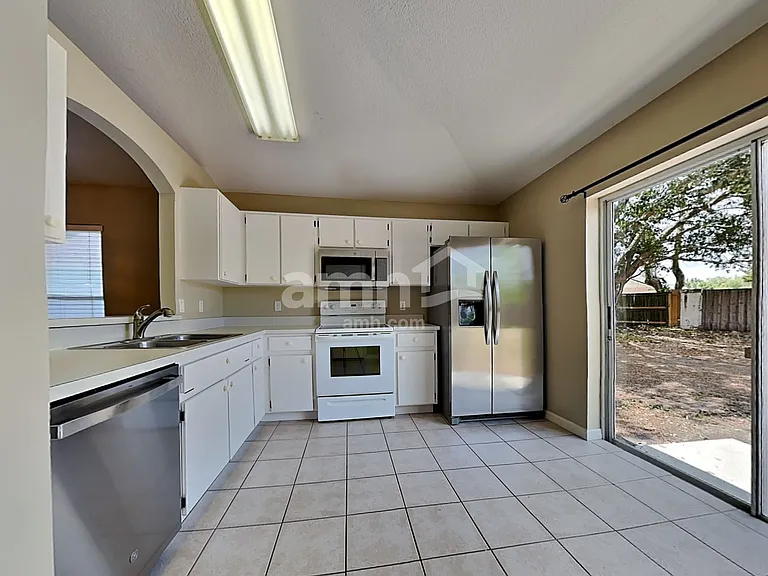 1739 Mosaic Forest Dr — Photo 3