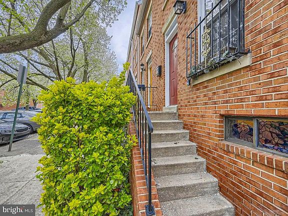 4th image of 1808 E Fairmount Ave