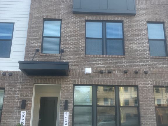 2nd image of 600 Hedrick Ridge Rd Unit 106