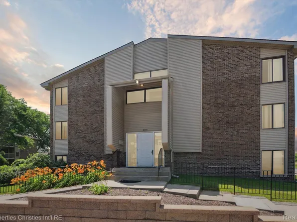 30475 W Forteen Mile Rd APT 95, Farmington, MI 48334