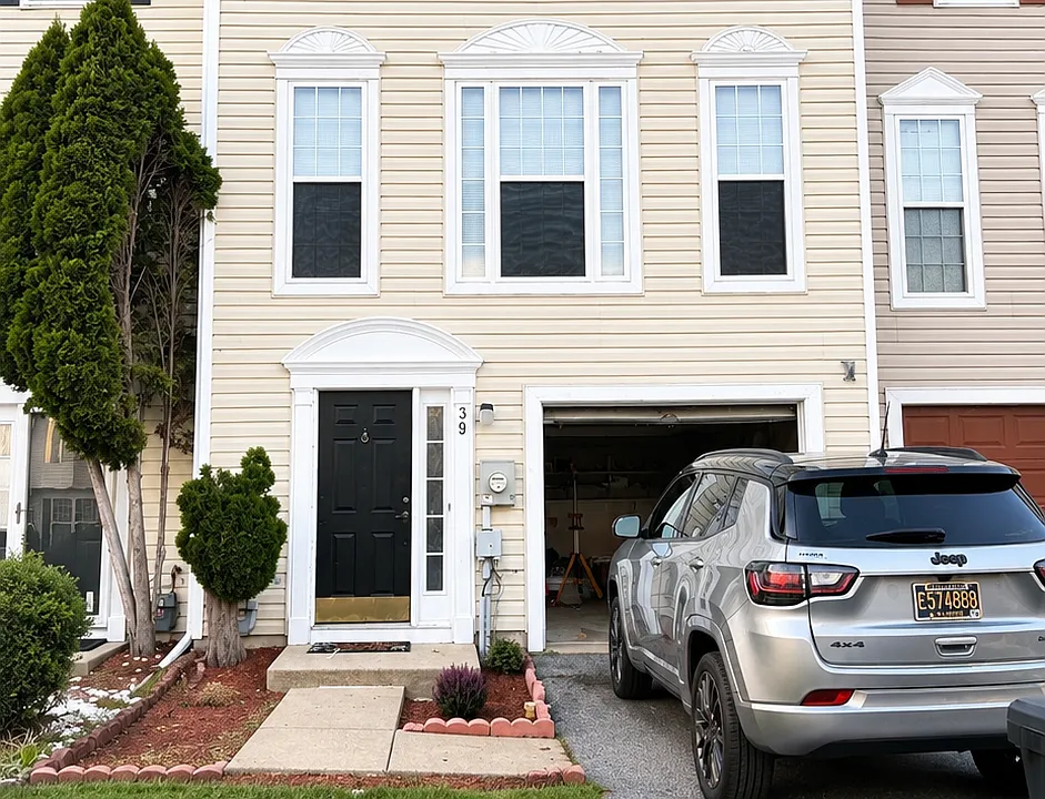 39 Lisa Dr