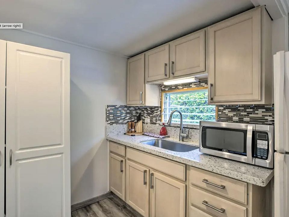 2nd image of 410 Kaha St #2