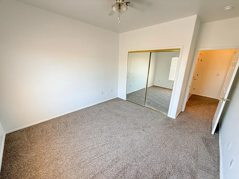 2337 Sun Cliffs St — Photo 6
