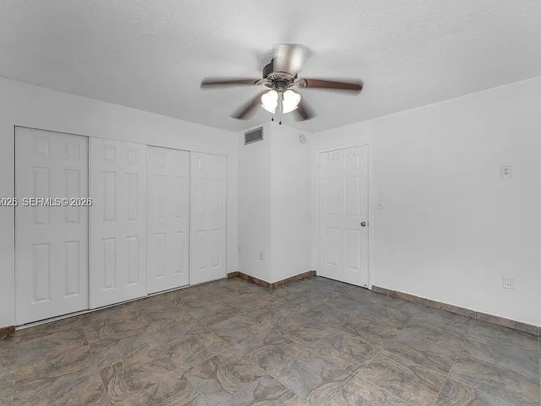 10832 N Kendall Dr #U1 — Photo 11