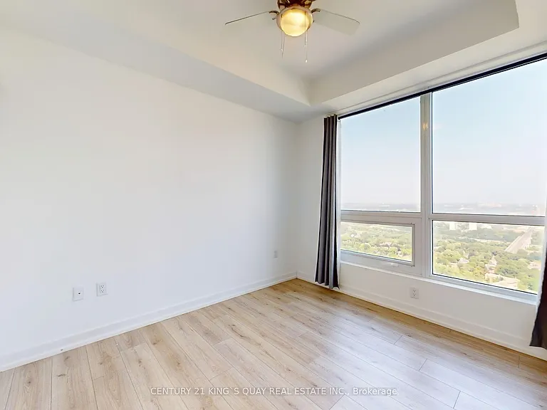 395 Bloor St E #4710 — Photo 21