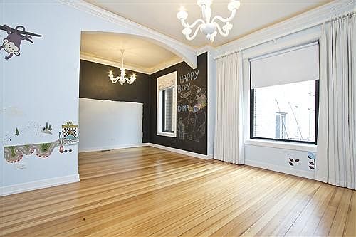 1st image of 2047 W Walton St