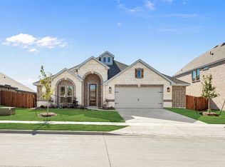 404 Atlas Cedar Dr, Glenn Heights, TX 75154