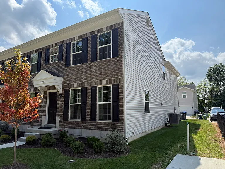 435 Sunset Hollow Dr — Photo 2