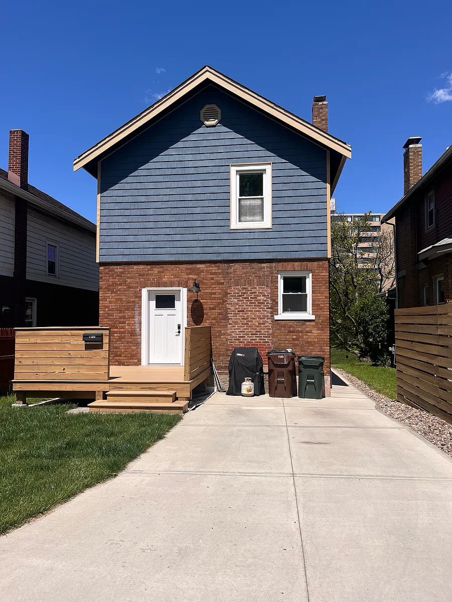 Building Photo - 1209 Highway Ave