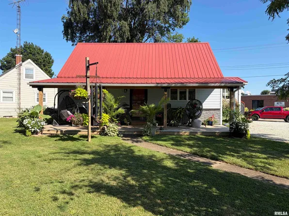 526 N Cheney St, Taylorville, IL 62568