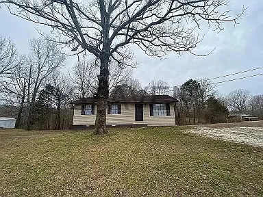 285 Branch Rd Photo 1