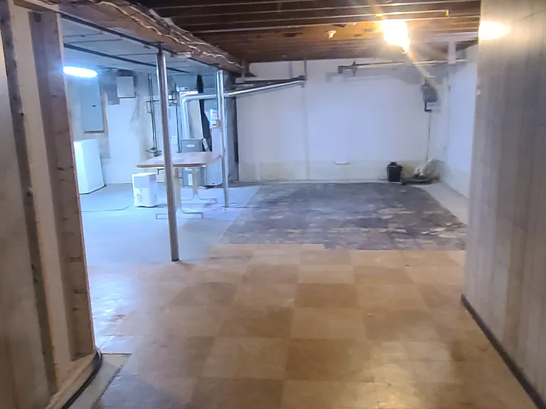 297 Maylawn Ave — Photo 2