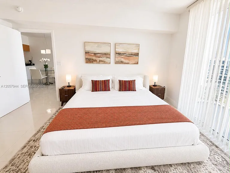 1750 N Bayshore Dr #3010 — Photo 1