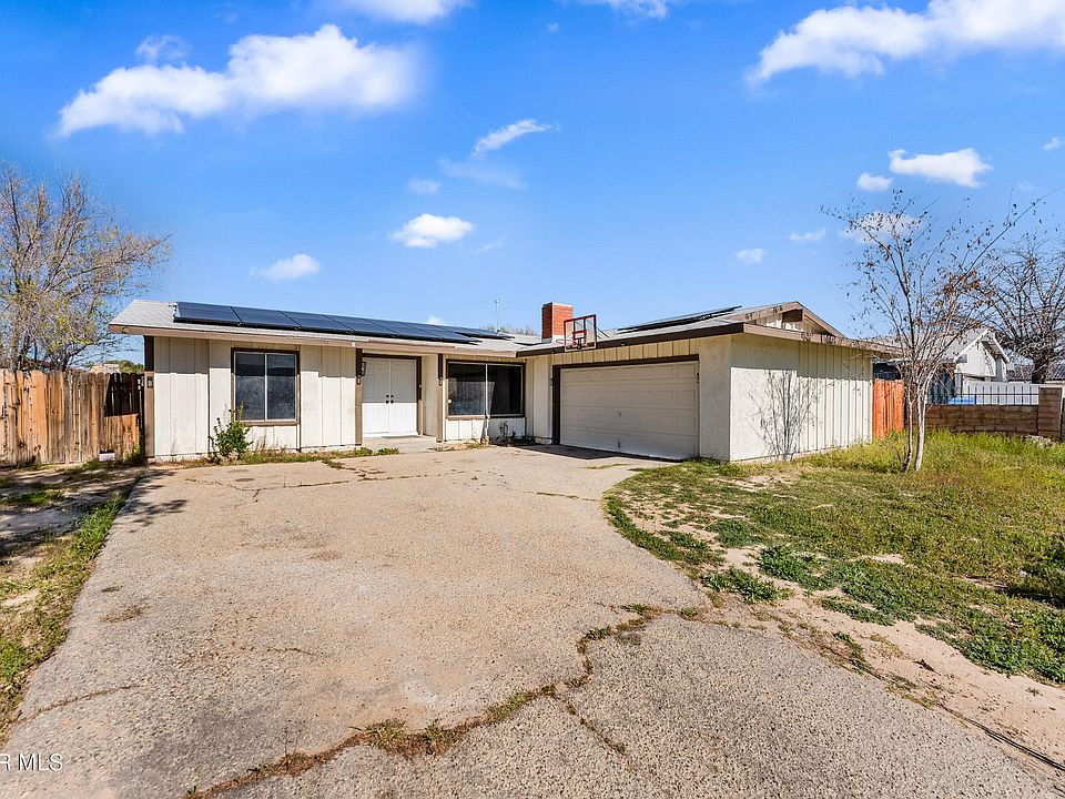 1st image of 21449 Applewood Dr