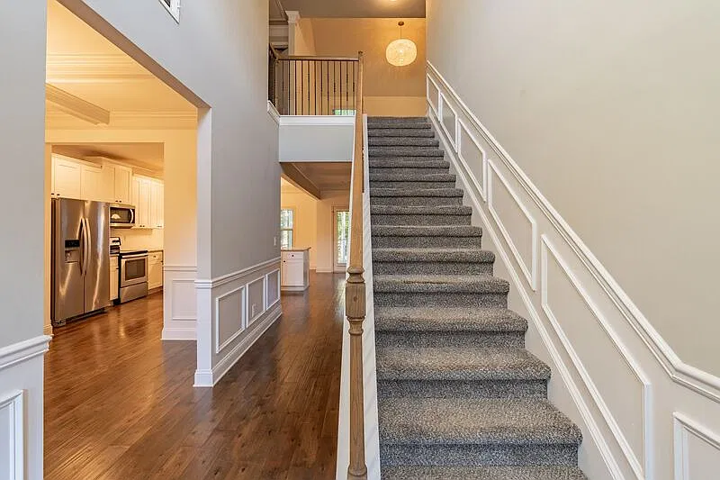 4 bed, 3.0 bath, 2431 sqft, $2,800 — Photo 3