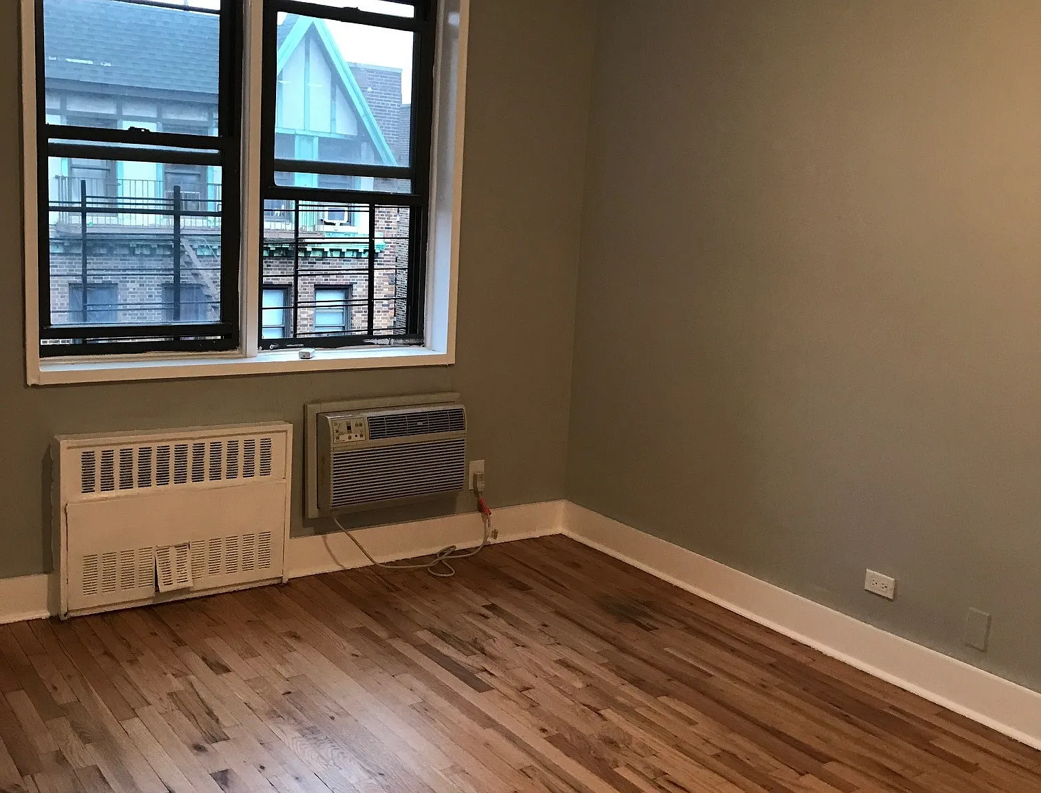 2 bed, 1400 sqft, $3,090 — Photo 3