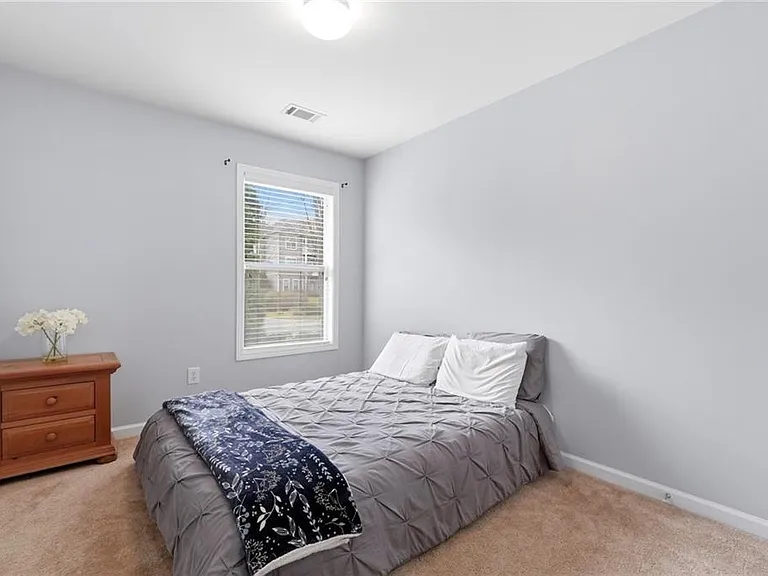 2059 Lakeshore Overlook Dr NW — Photo 13