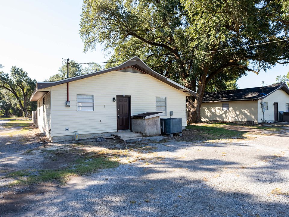 2421_WALKER_ROAD-scaled_10132025