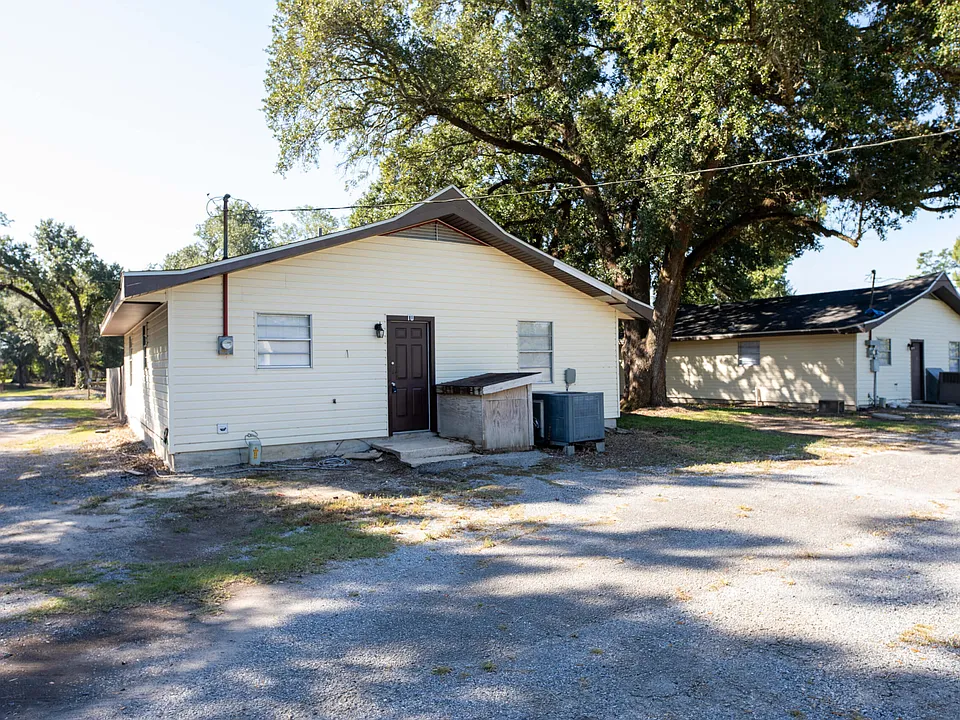 2421_WALKER_ROAD-scaled_10132025