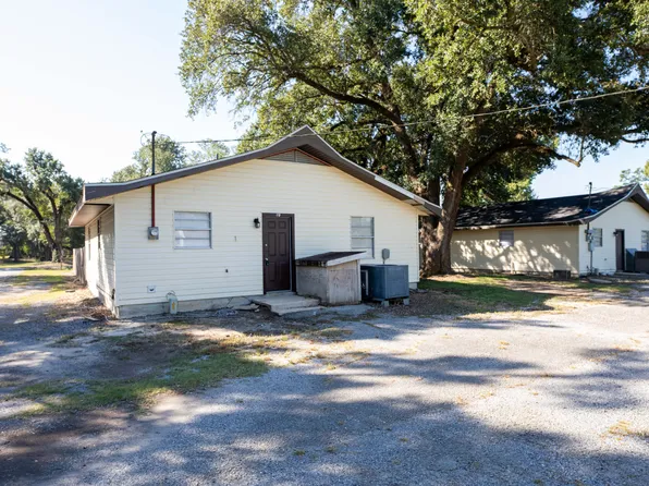 2421 Walker Rd